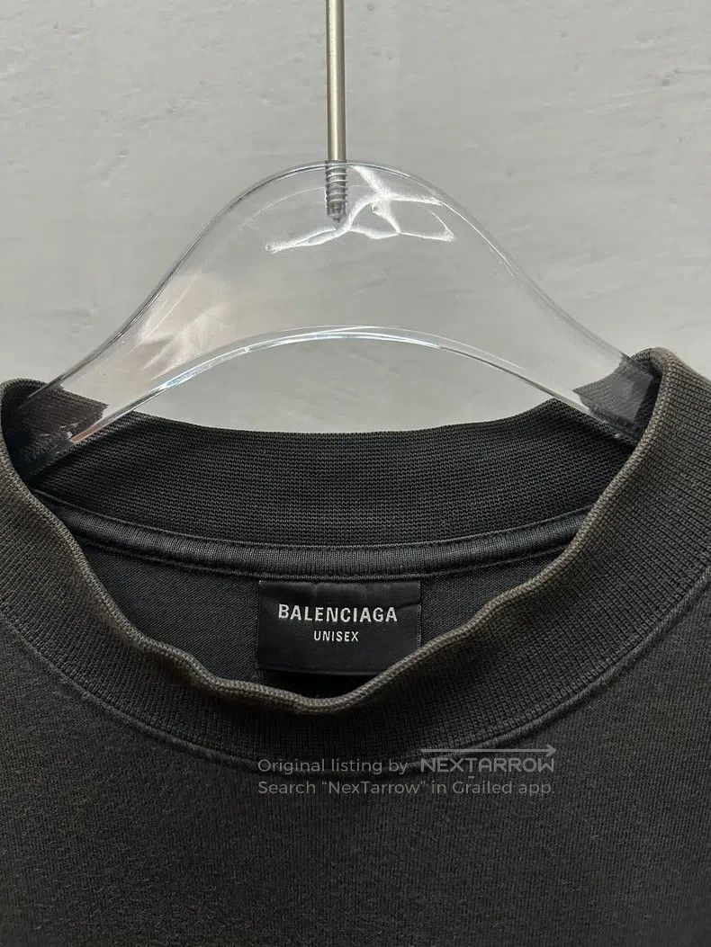 Balenciaga Balenciaga Short Sleeve Round Ring Letter Logo Printed Bla Size US XS / EU 42 / 0 - 5 Thumbnail