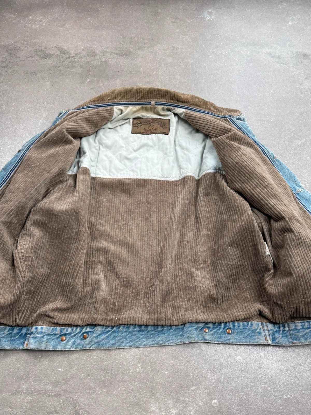 Armani Armani denim jacket vintage 1980s work wear made in Italy Size US L / EU 52-54 / 3 - 10 Thumbnail