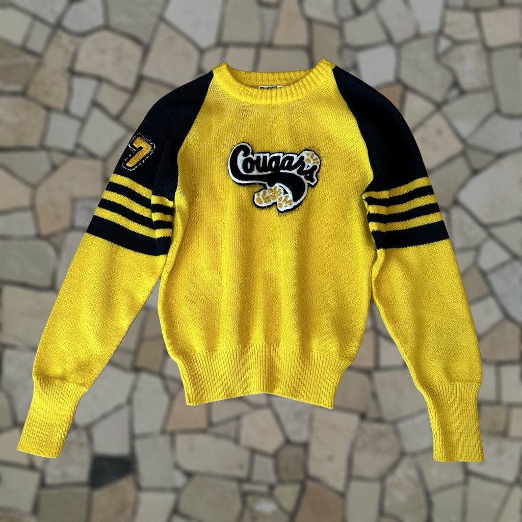 Cougar VINTAGE Dehen Cheerleader Sweater Shirt Women’s XS/S Yellow 1980s Hand Sewn Logo Cougar Cheer Size XS / US 0-2 / IT 36-38 - 1 Thumbnail
