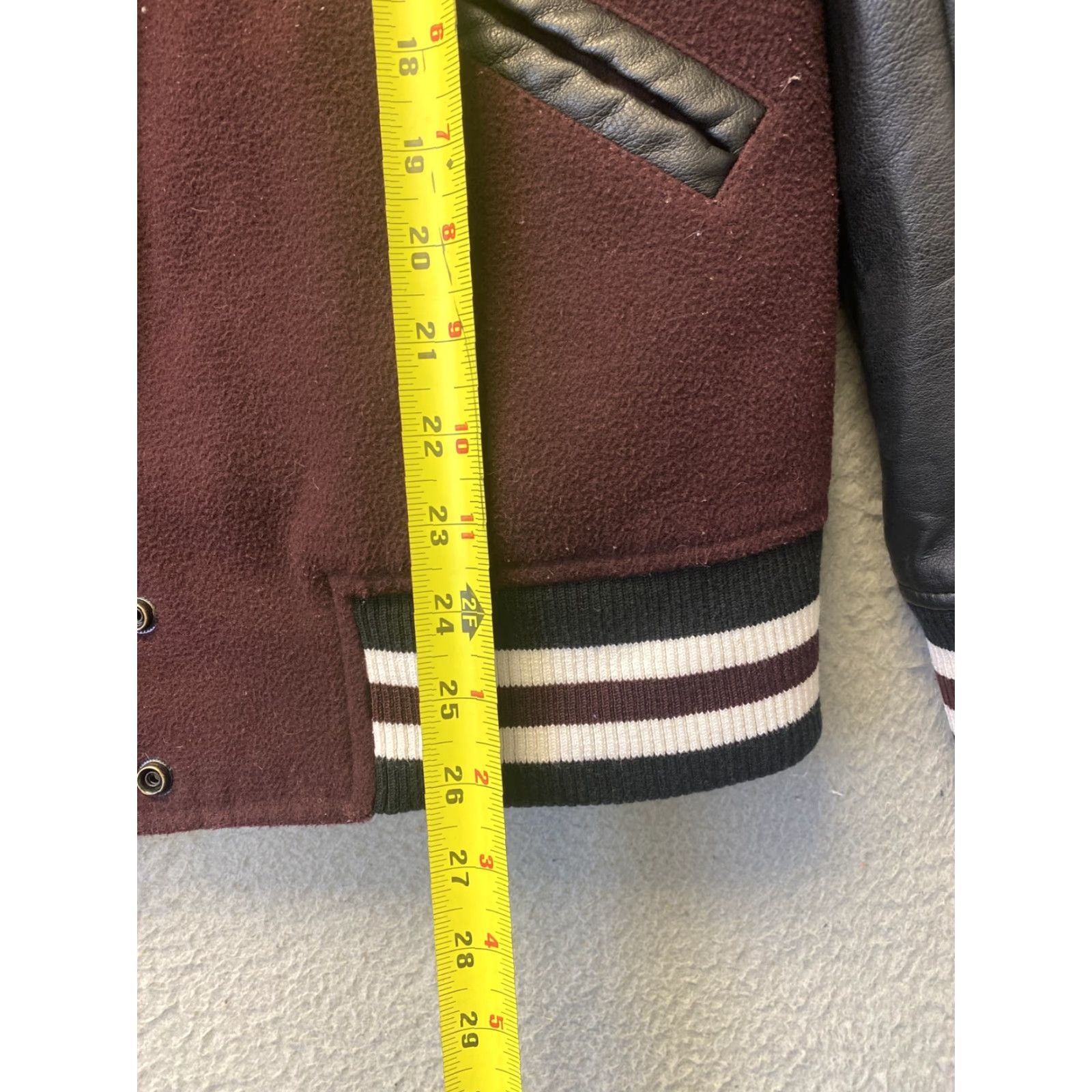 BCBGeneration VINTAGE BCBGeneration Wool Faux Leather Letterman Bomber Jacket XS Burgundy/Black Womens Size XS / US 0-2 / IT 36-38 - 6 Thumbnail
