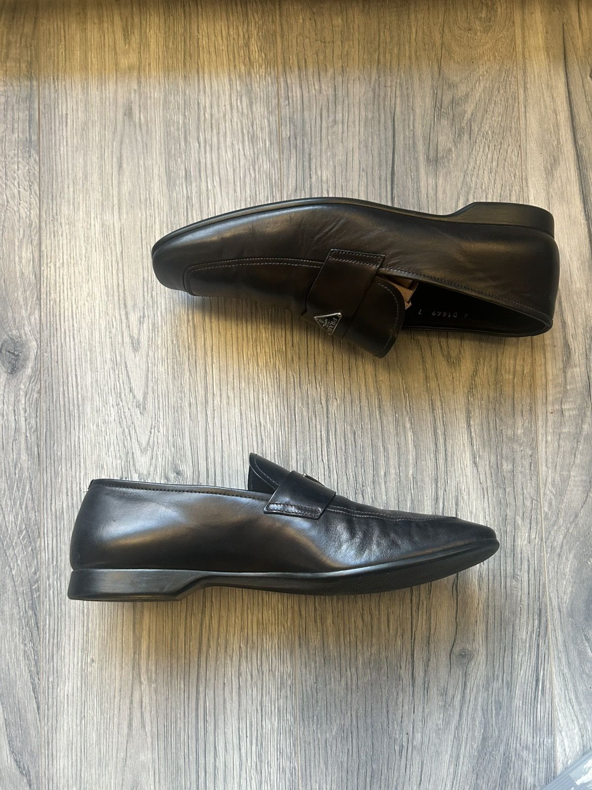 Prada Prada Black Leather Loafers with Logo Plate Size US 7 / EU 40 - 9 Thumbnail