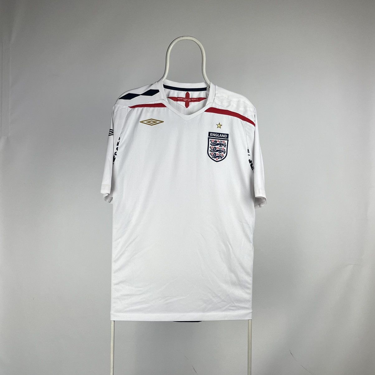 Umbro Umbro England home jersey 2007/09 size XLarge Size US XL / EU 56 / 4 - 1 Thumbnail