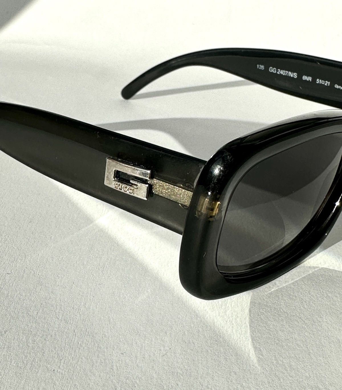 Gucci Gucci vintage sunglasses 2407 Size ONE SIZE - 3 Thumbnail