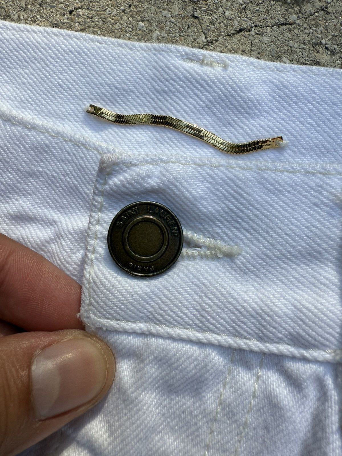 Yves Saint Laurent Yves Saint Lauren YSL White Cut-off style Jeans Size 24 Size 24" / US 00 / IT 34 - 3 Thumbnail