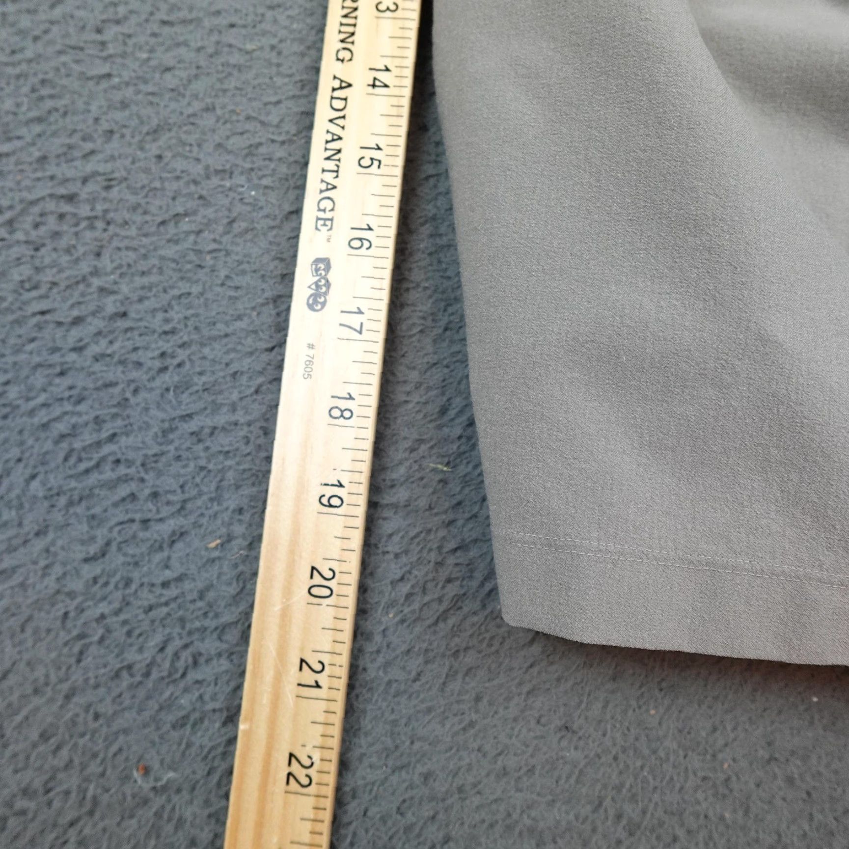 Lululemon Lululemon Shorts Mens 30 Chino Hiking Golf Activewear Beige Stretch 9in Inseam Size US 30 / EU 46 - 6 Thumbnail