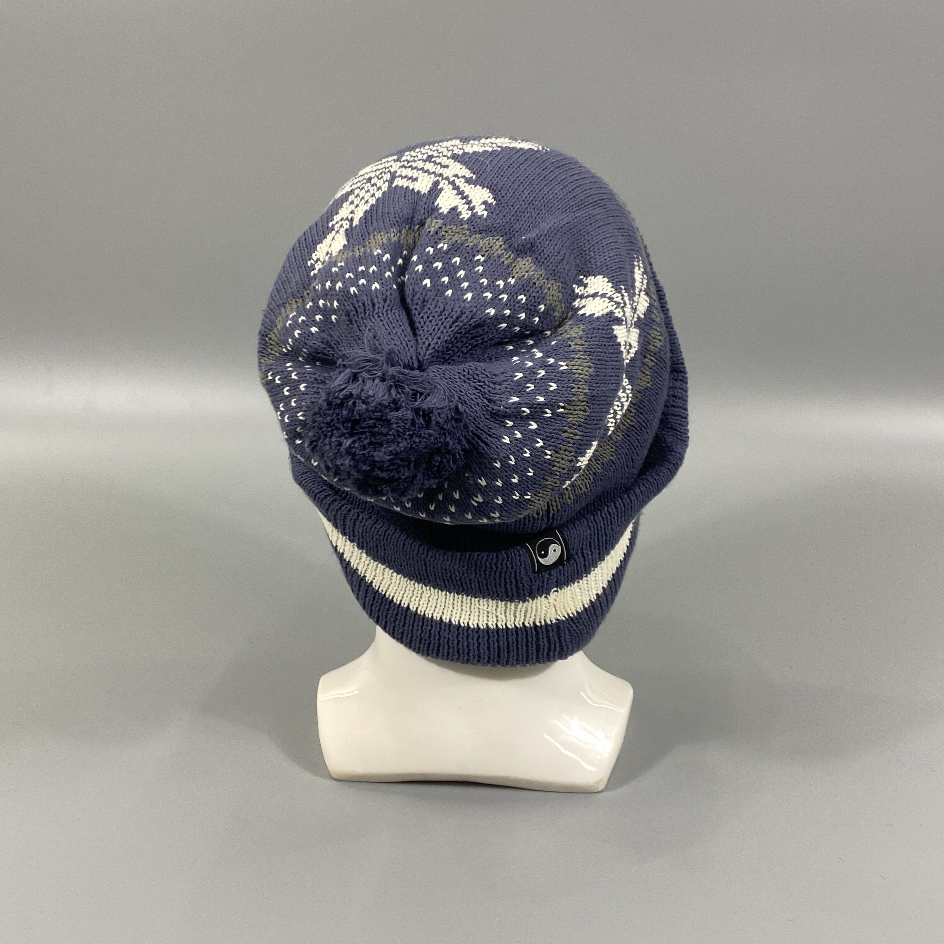 Vintage Yin Yang Beanie Hat Pompom - BN800 Size ONE SIZE - 3 Thumbnail