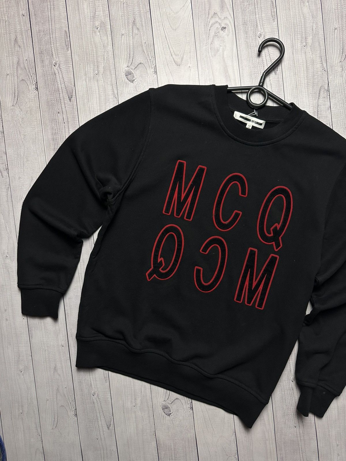 Alexander McQueen × MCQ Alexandr McQueen sweatshirt size M big logo luxury Size US M / EU 48-50 / 2 - 2 Thumbnail