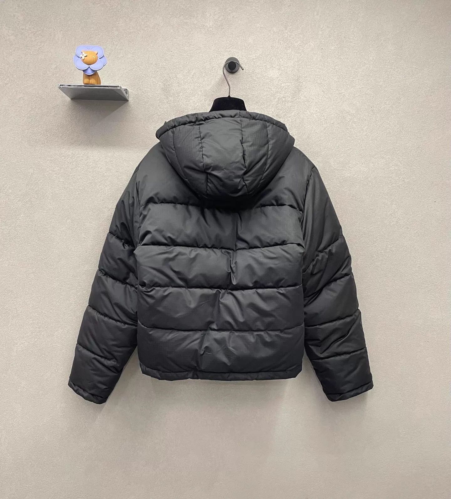 Balenciaga Balenciaga 38 black down jacket logo embroidered everyday Size XS / US 0-2 / IT 36-38 - 2 Thumbnail