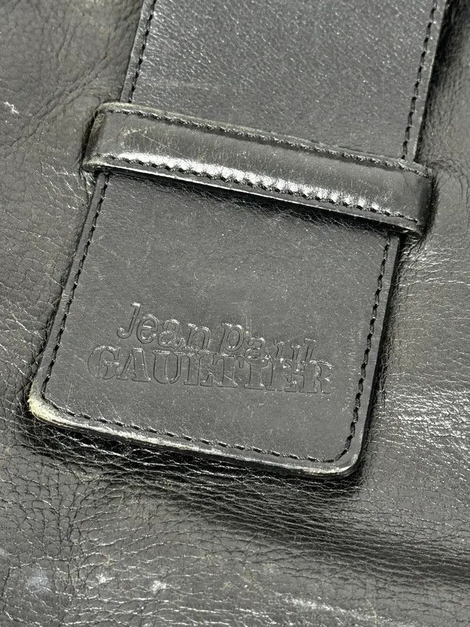 Jean Paul Gaultier 2000s Jean Paul Gaultier Black Handle Leather Bag Size ONE SIZE - 10 Thumbnail