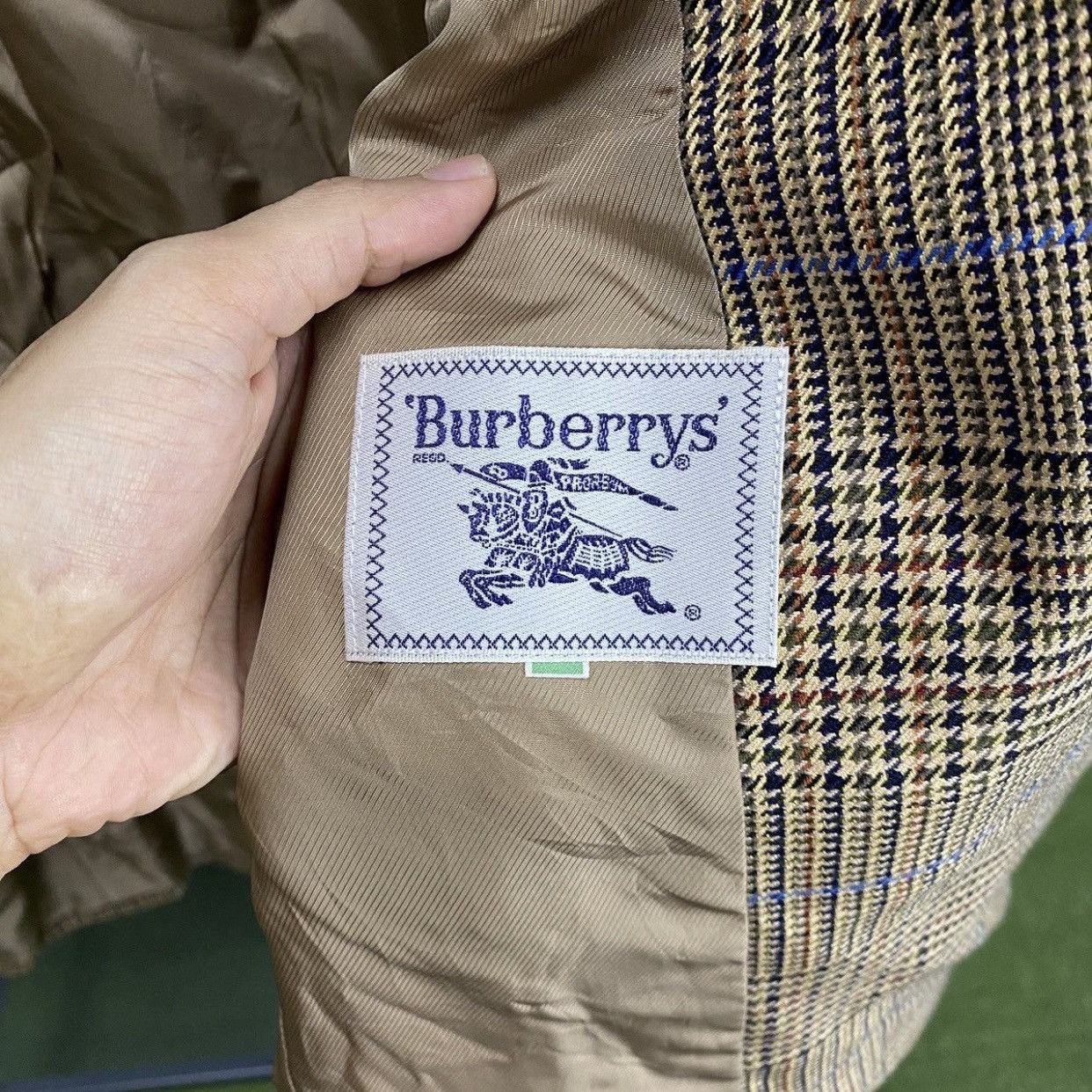 Burberry Prorsum Vintage Burberrys Double Breasted Houndstooth Plaid Wool Size S / US 4 / IT 40 - 13 Thumbnail
