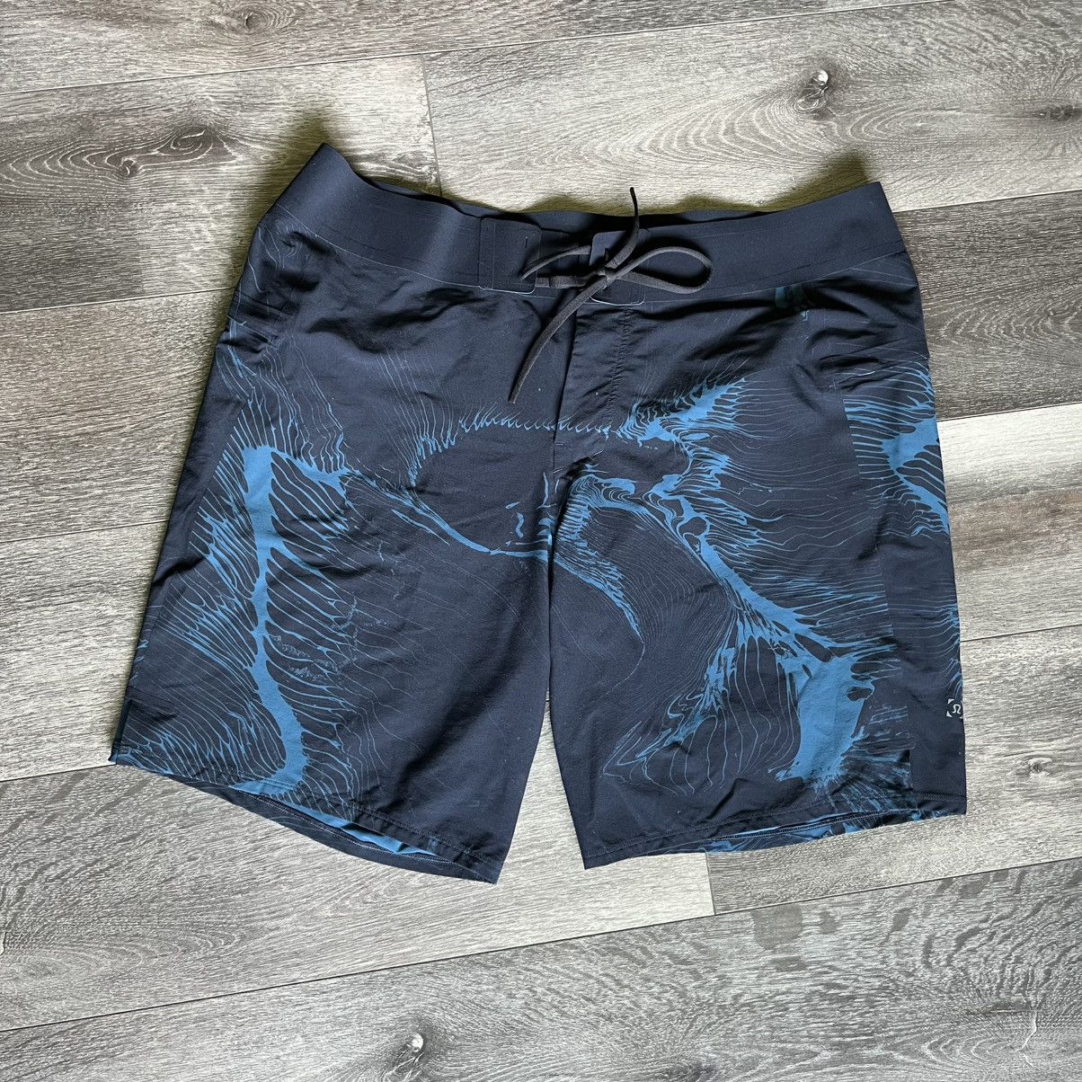 Lululemon Lululemon Moon Drift Board Shorts Swim Trunks Men’s Size 31 Size US 31 - 2 Thumbnail