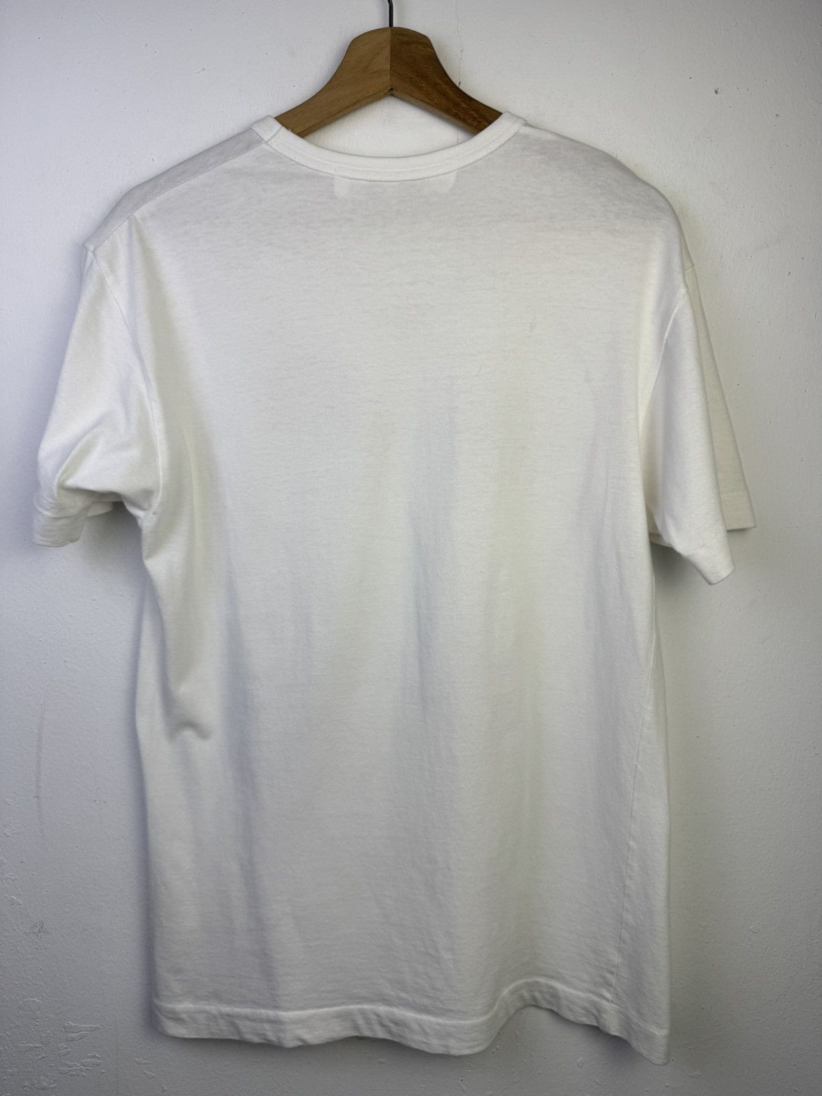 Comme des Garcons PLAY Comme des Garçons Play T-shirt with the signature red heart Size US L / EU 52-54 / 3 - 7 Thumbnail