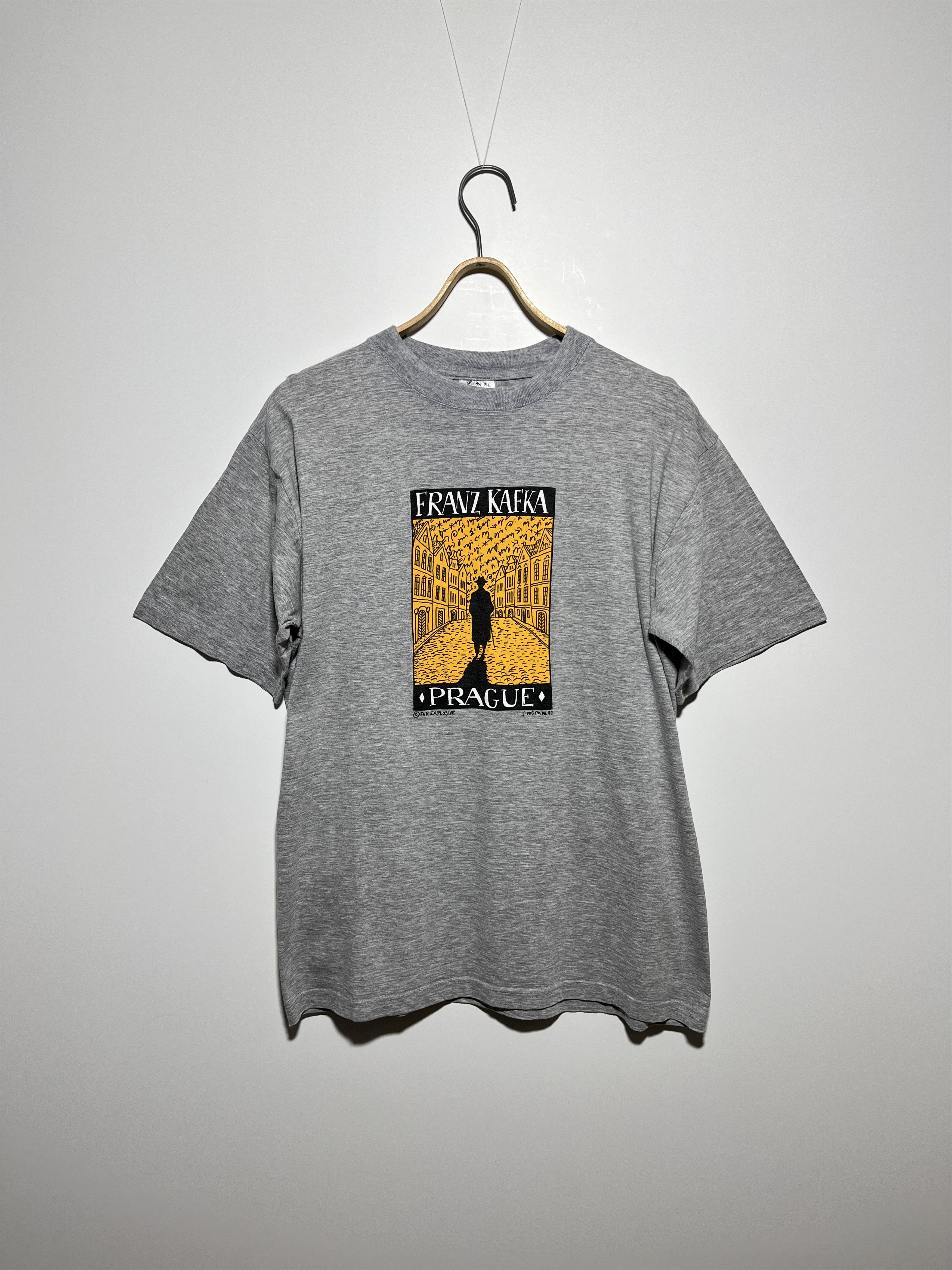 Vintage Vintage 1991 Fun Explosive Franz Kafka Prague T-Shirt Size US XL / EU 56 / 4 - 1 Thumbnail