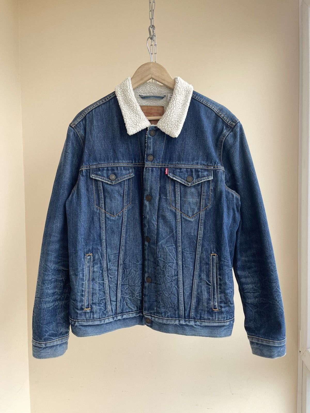 Levi's Levis Type 3 III Sherpa Trucker Washed Blue Denim Jacket Size US L / EU 52-54 / 3 - 1 Thumbnail
