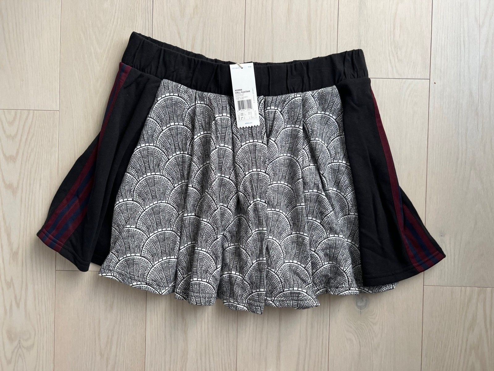 Adidas ADIDAS AZ4946 Shell Tile PLEATED Mini Skirt Size 22" - 7 Thumbnail