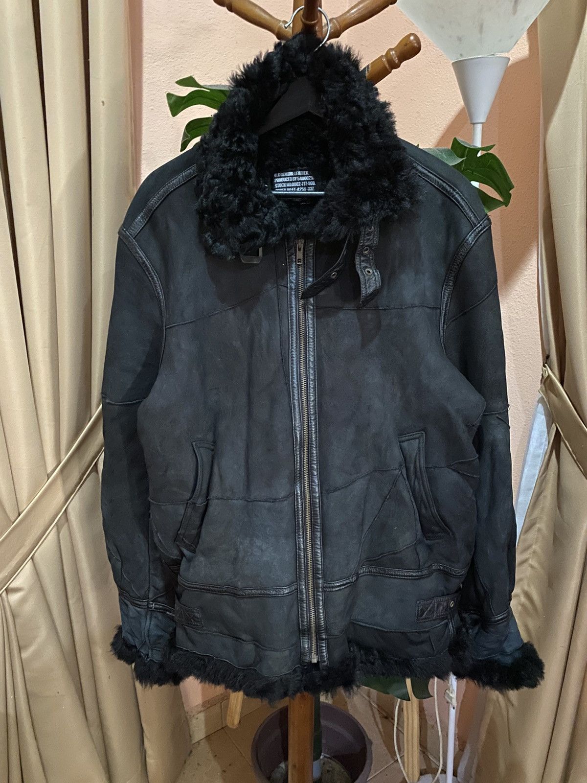 Genuine Leather UK GENUINE LEATHER SHEARLING BLACK AVIATOR TYPE B3 JACKET Size US M / EU 48-50 / 2 - 5 Thumbnail