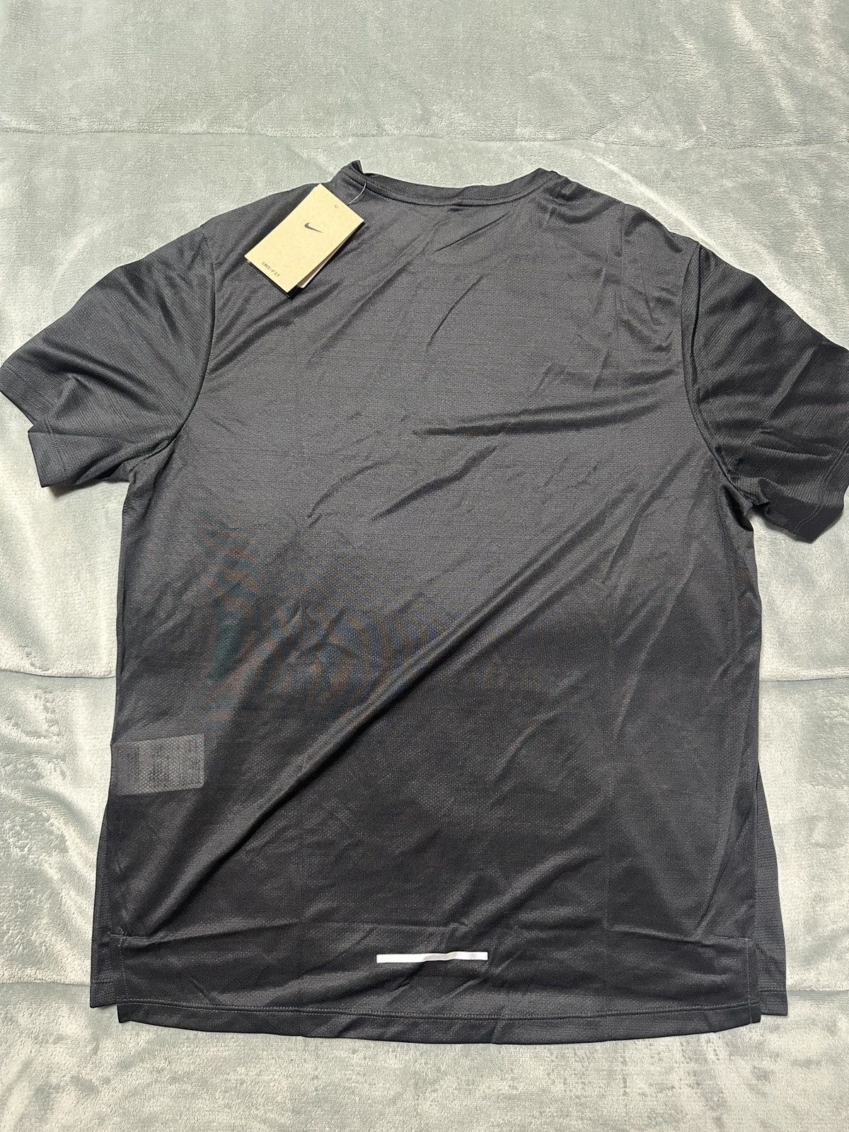 Nike New Nike Miler 1.0 Dri-Fit Black Running T-Shirt Men Size XL Size US XL / EU 56 / 4 - 4 Thumbnail