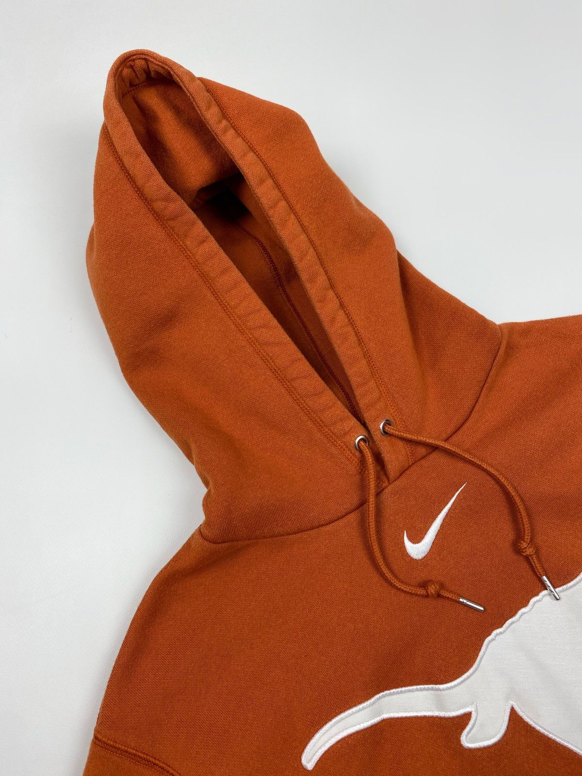 Nike Y2K Nike NCAA Texas Longhorns Center Swoosh Hoodie Size US XL / EU 56 / 4 - 3 Thumbnail