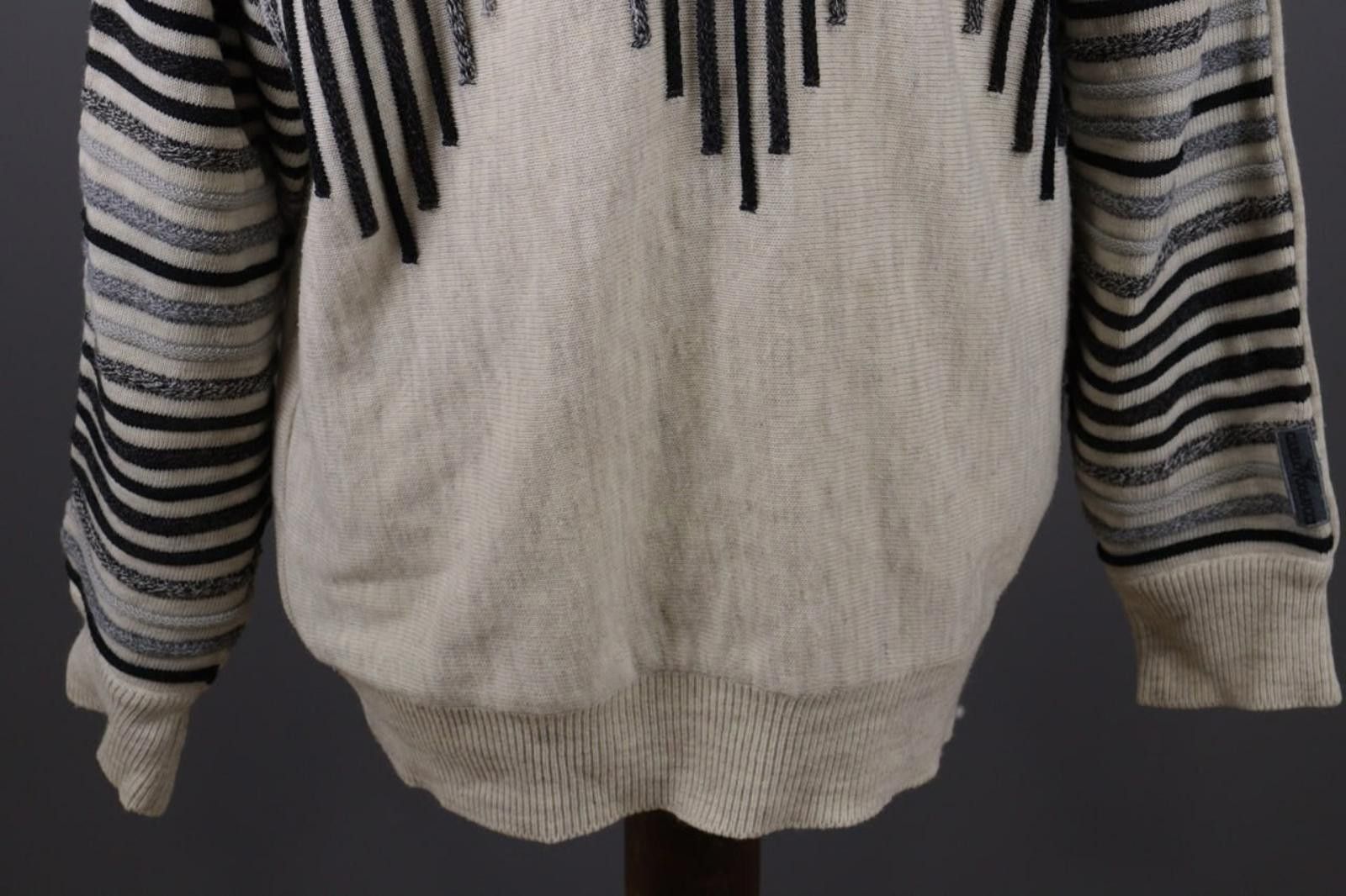 Carlo Colucci Carlo Colucci Personality Beige Sweatshirt Sweater Size 54 Size US M / EU 48-50 / 2 - 2 Thumbnail