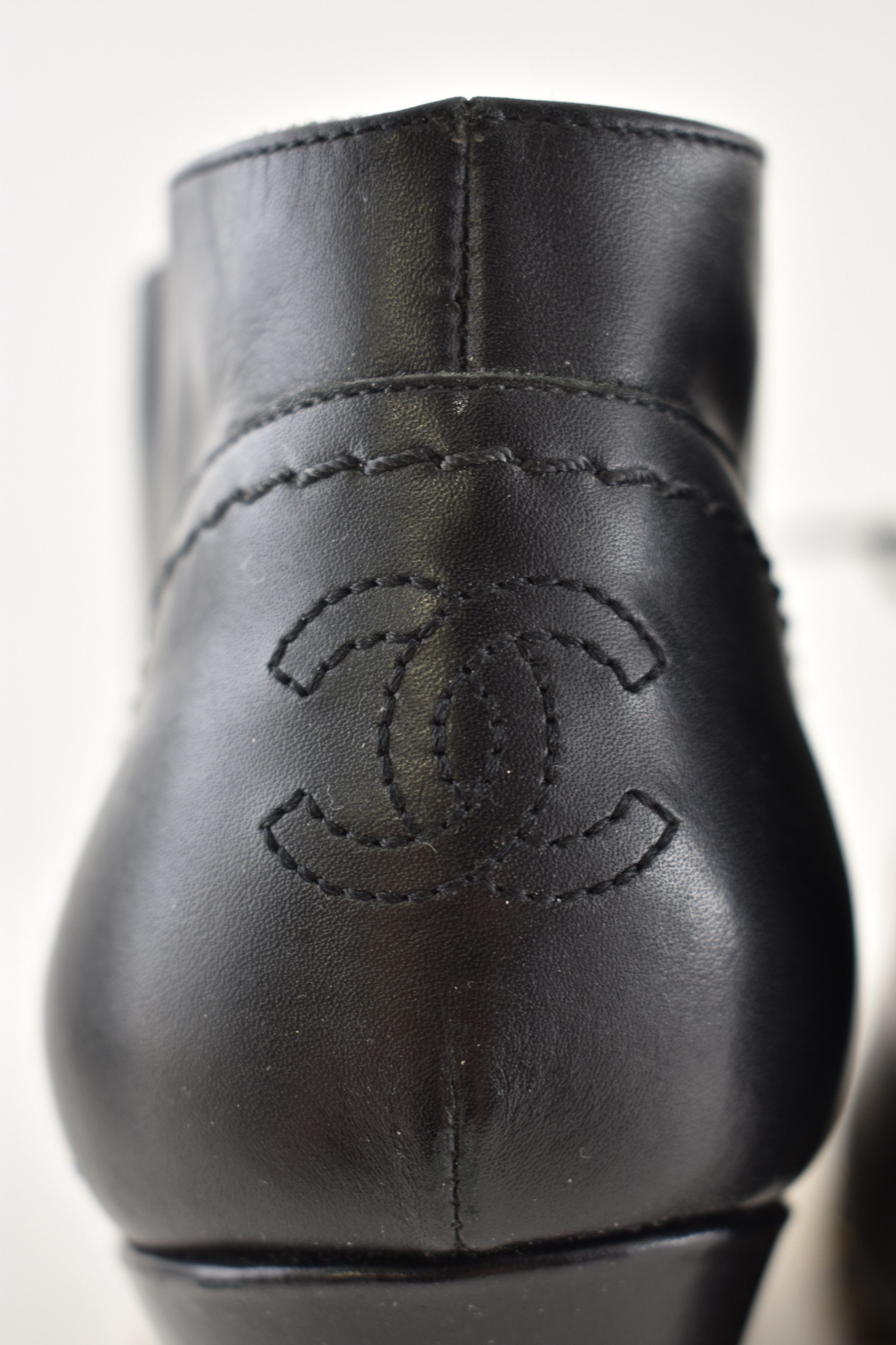 Chanel Leather Gold Chain Around CC Logo Ankle Wedge Boot 38.5 Size US 8.5 / IT 38.5 - 18 Thumbnail