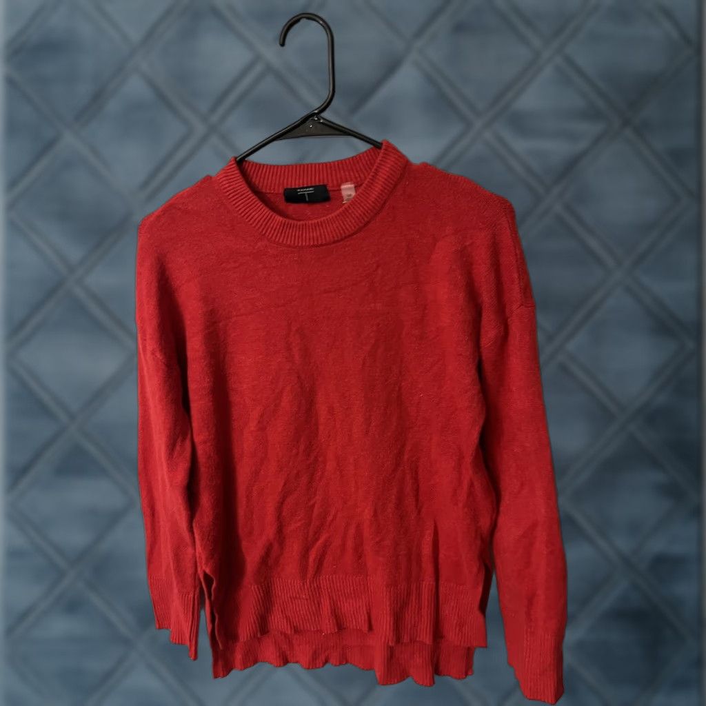 Vintage Tahari Sweater Womens S Red Long Sleeve Pullover Knit Viscose Blend Stretch casual Fall Winter Spring Mens Size S / US 4 / IT 40 - 1 Thumbnail