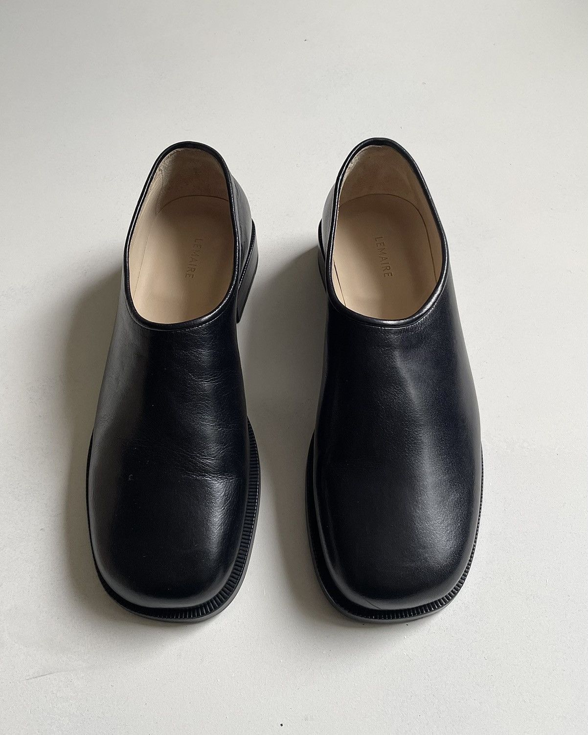 Lemaire Lemaire 25SS Anatomic Slip on 41 | Grailed