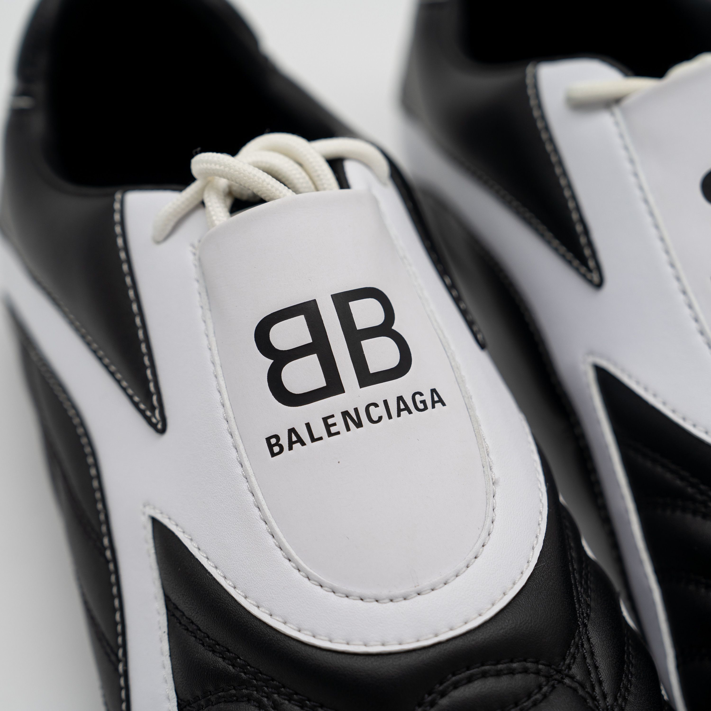 Balenciaga 44 - Balenciaga Zen Sneakers Black White Leather Size US 11 / EU 44 - 7 Thumbnail