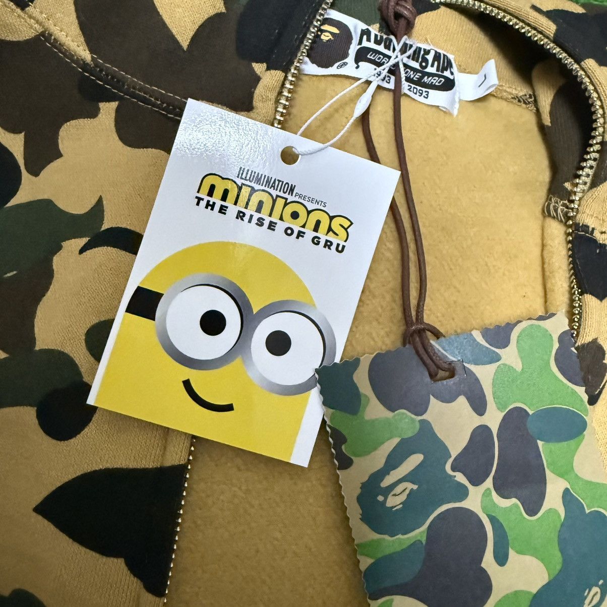 Bape BAPE X MINIONS 1st Camo SHARK FULL ZIP HOODIE Size US L / EU 52-54 / 3 - 4 Thumbnail