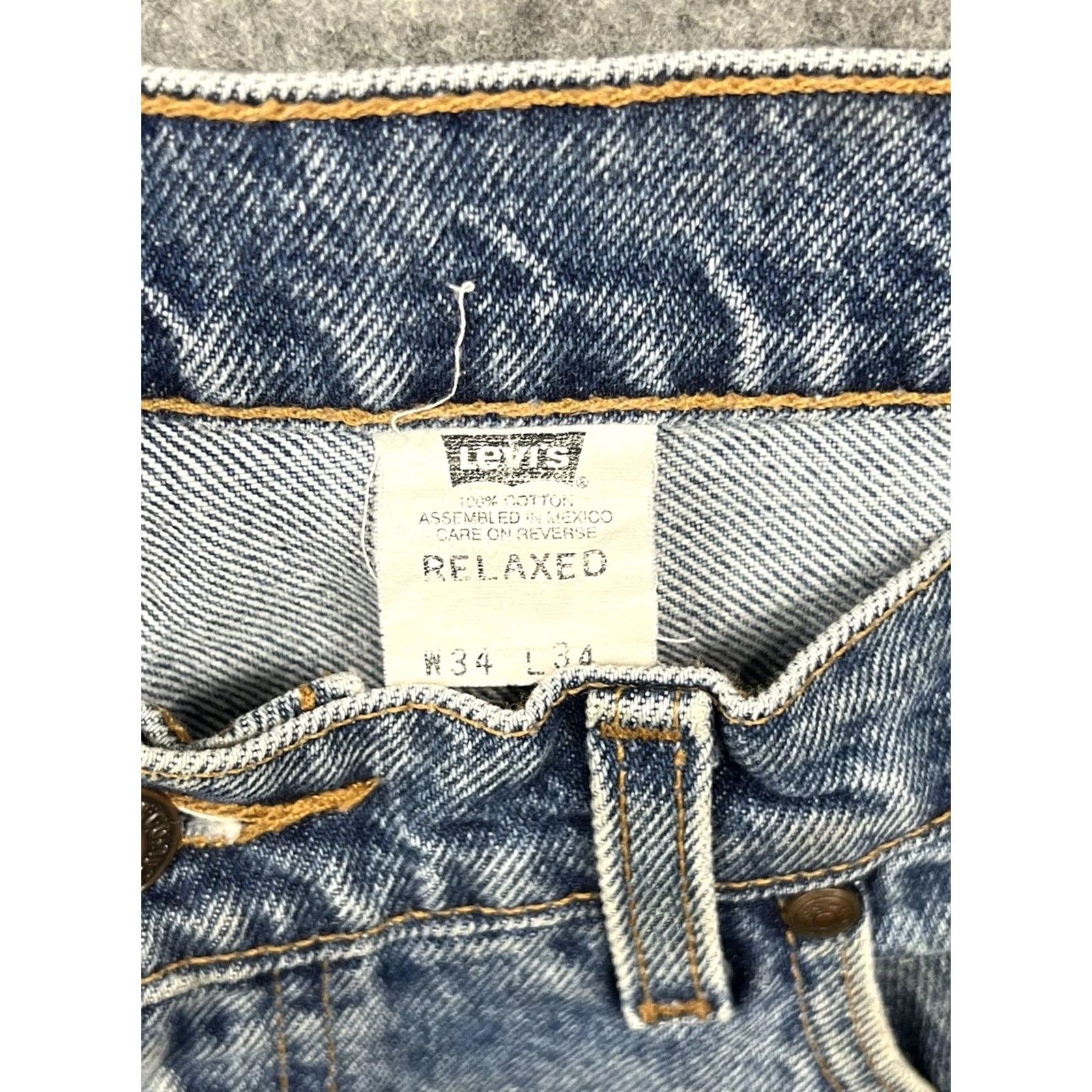 Levi's VINTAGE Levi's 540 Jeans Mens Relaxed Fit Straight Leg Workwear 34x34 Blue Denim Cotton 90s Retro Gangsta Punk Grunge 5-Pocket Mens Regualr Fit Jeans Size US 34 / EU 50 - 7 Thumbnail