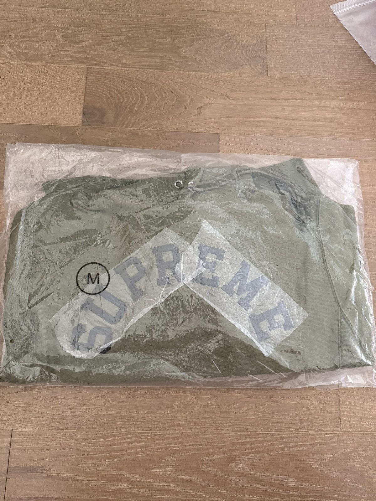 Champion × Supreme Supreme Champion Hooded Sweatshirt Hoodie SS25 Olive Size M Size US M / EU 48-50 / 2 - 1 Thumbnail