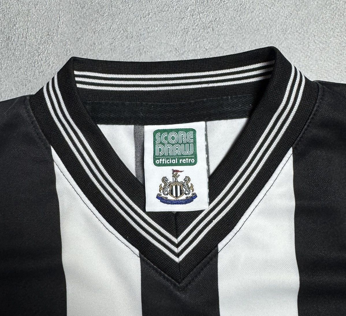 Other Newcastle United 1983 1986 Home Shirt Soccer Jersey Size US M / EU 48-50 / 2 - 8 Thumbnail
