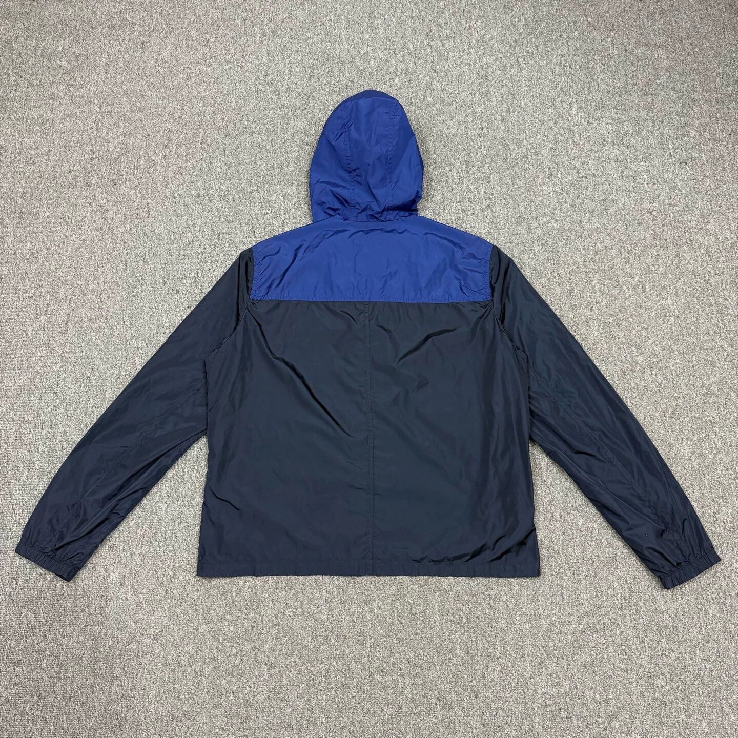 Prada Prada color blocked zipper hooded jacket 52 Size US L / EU 52-54 / 3 - 2 Thumbnail
