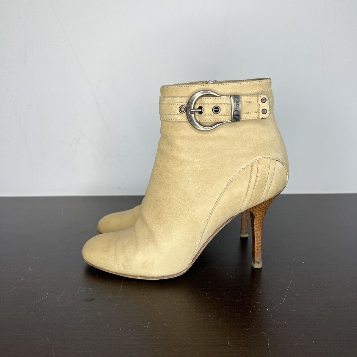 Dior Christian Dior Ankle Buckle Bottine Boots Leather Beige Y2K Size US 6 / IT 36 - 2 Thumbnail