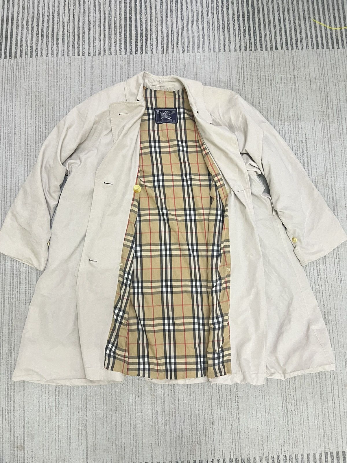 Burberry Intage 80s burberry nova check trench coat Size US XL / EU 56 / 4 - 1 Thumbnail