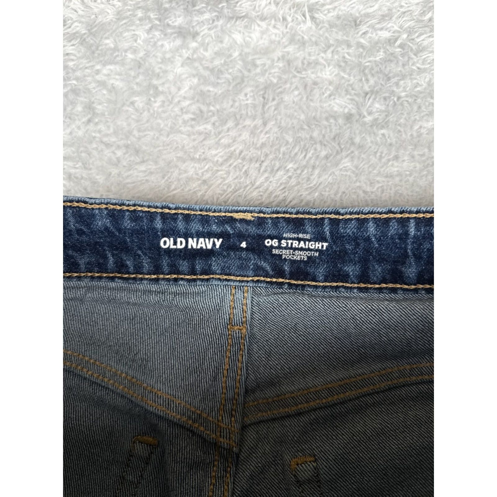 Old Navy Old Navy Jeans Women 4 Blue OG Straight High Rise Secret Smooth Pocket 28x26 Size 27" / US 4 / IT 40 - 6 Thumbnail