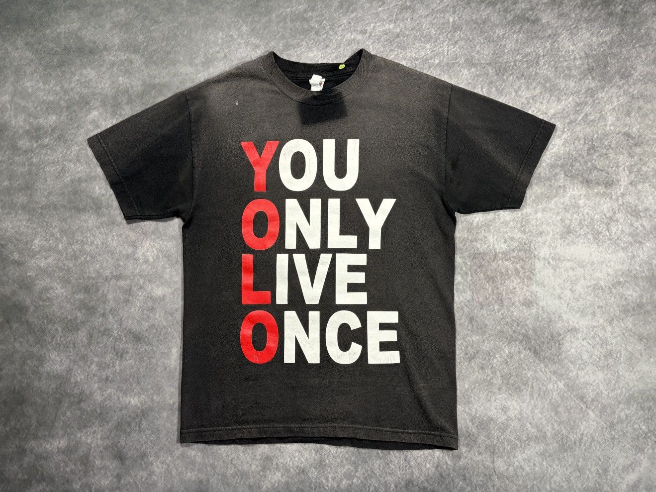 Vintage YOLO Tee Shirt Y2K Thrashed Faded Vintage Young Money Mula Size US M / EU 48-50 / 2 - 6 Thumbnail