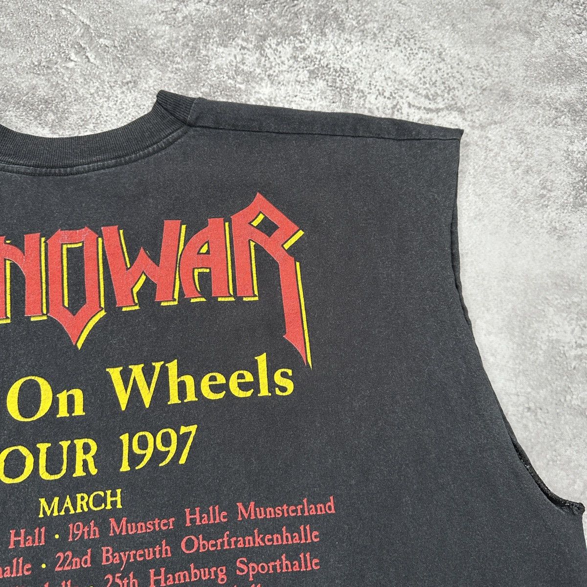 Band Tees Vintage Manowar 1997 T-Shirt Hell On Wheels Tour Sleeveless Size US M / EU 48-50 / 2 - 15 Thumbnail