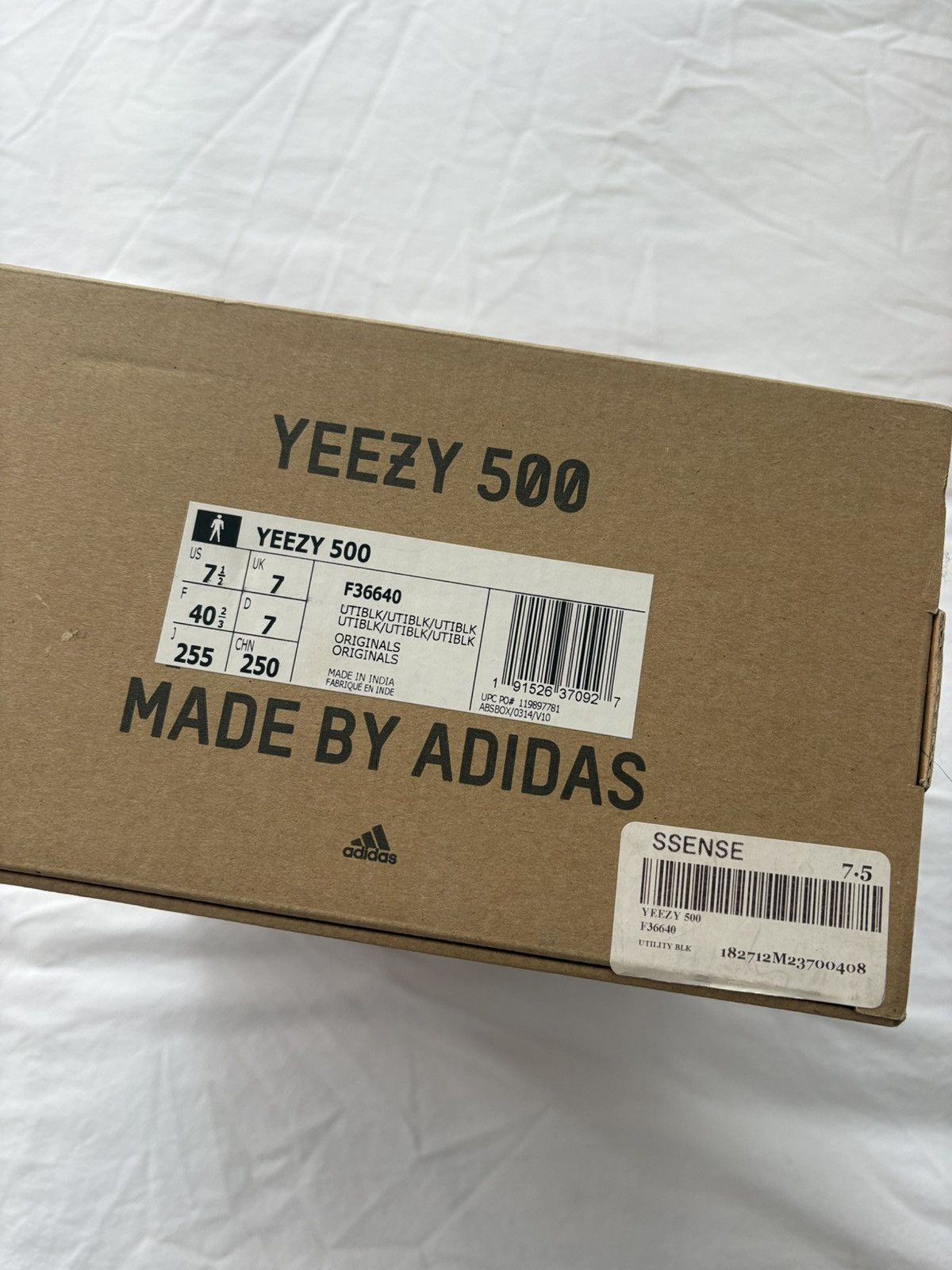 Yeezy Yeezy 500 utility black Size US 7.5 / EU 40-41 - 3 Thumbnail