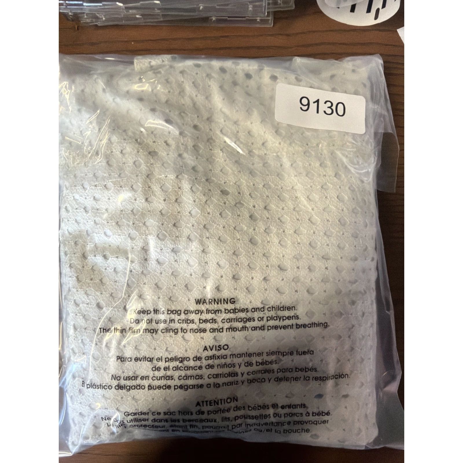 Banana Republic Banana Republic Blouse Womens L White Eyelet 3/4 Sleeves Bohemian Classic Shirt Size L / US 10 / IT 46 - 4 Thumbnail