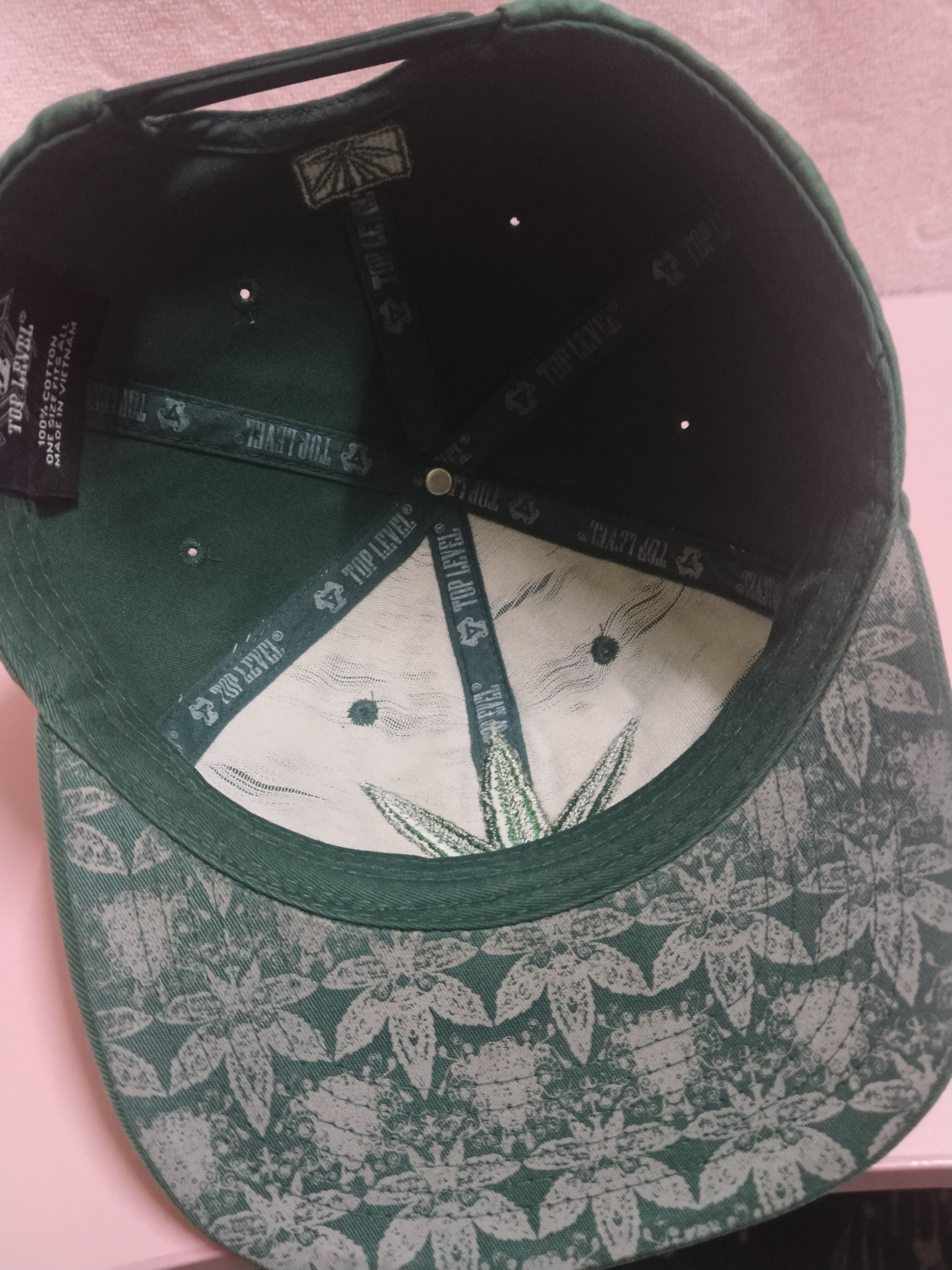 Japanese Brand RARE SUN FADED MARIJUANA EMBROIDERY HAT Size ONE SIZE - 7 Thumbnail