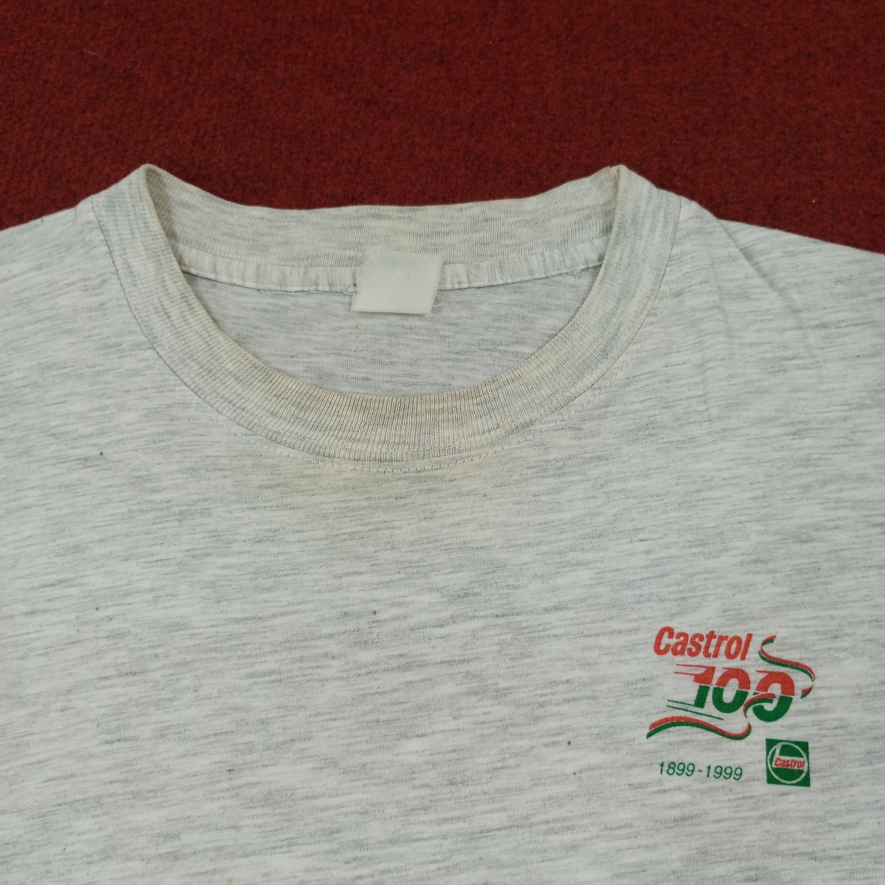 Vintage Castrol Racing Oil Brand Motorsports Promo Style Tshirt Size US L / EU 52-54 / 3 - 4 Thumbnail