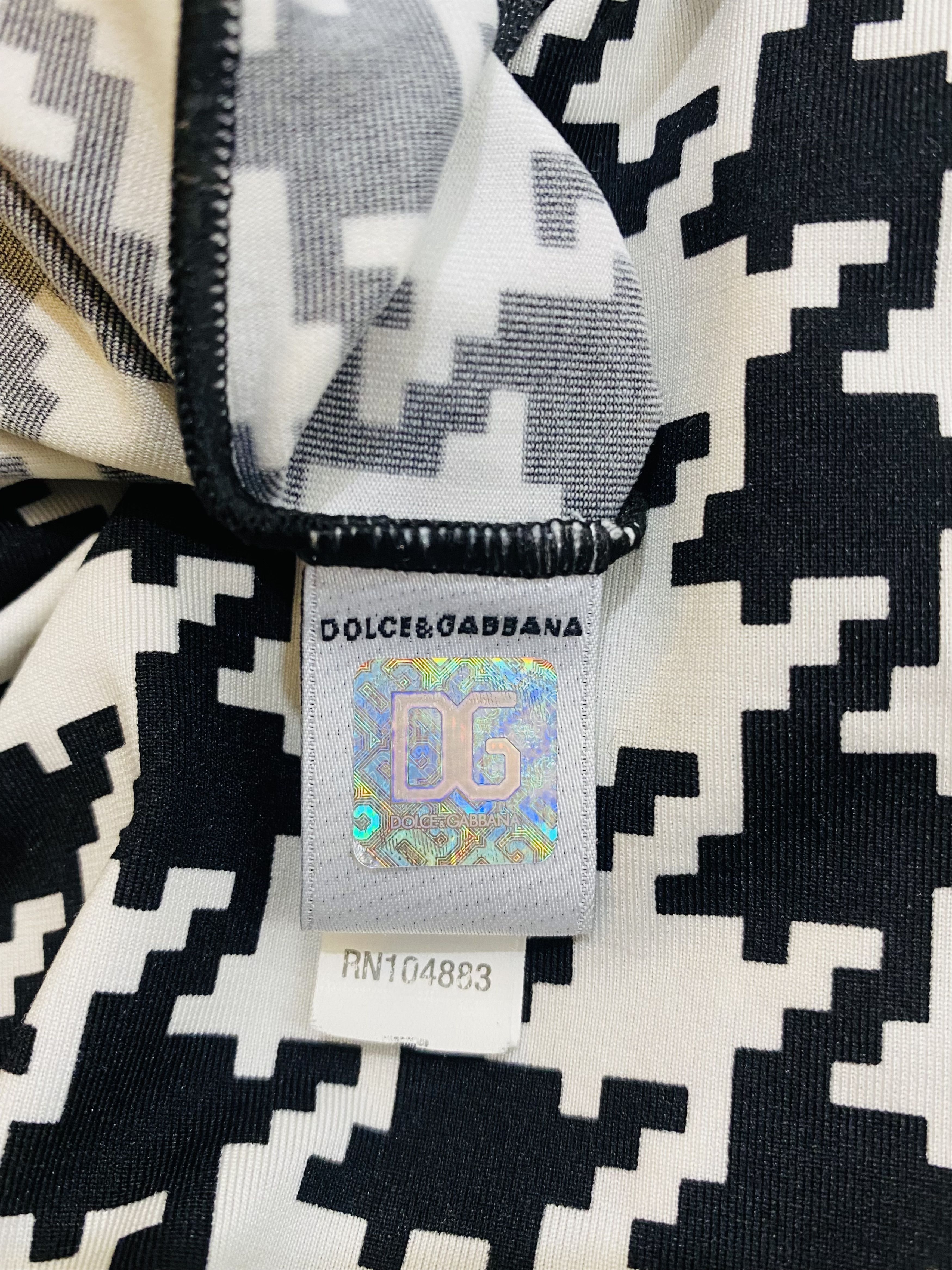 Dolce & Gabbana Dolce & Gabbana Houndstooth D&G Large Tartan Top Size L / US 10 / IT 46 - 7 Thumbnail