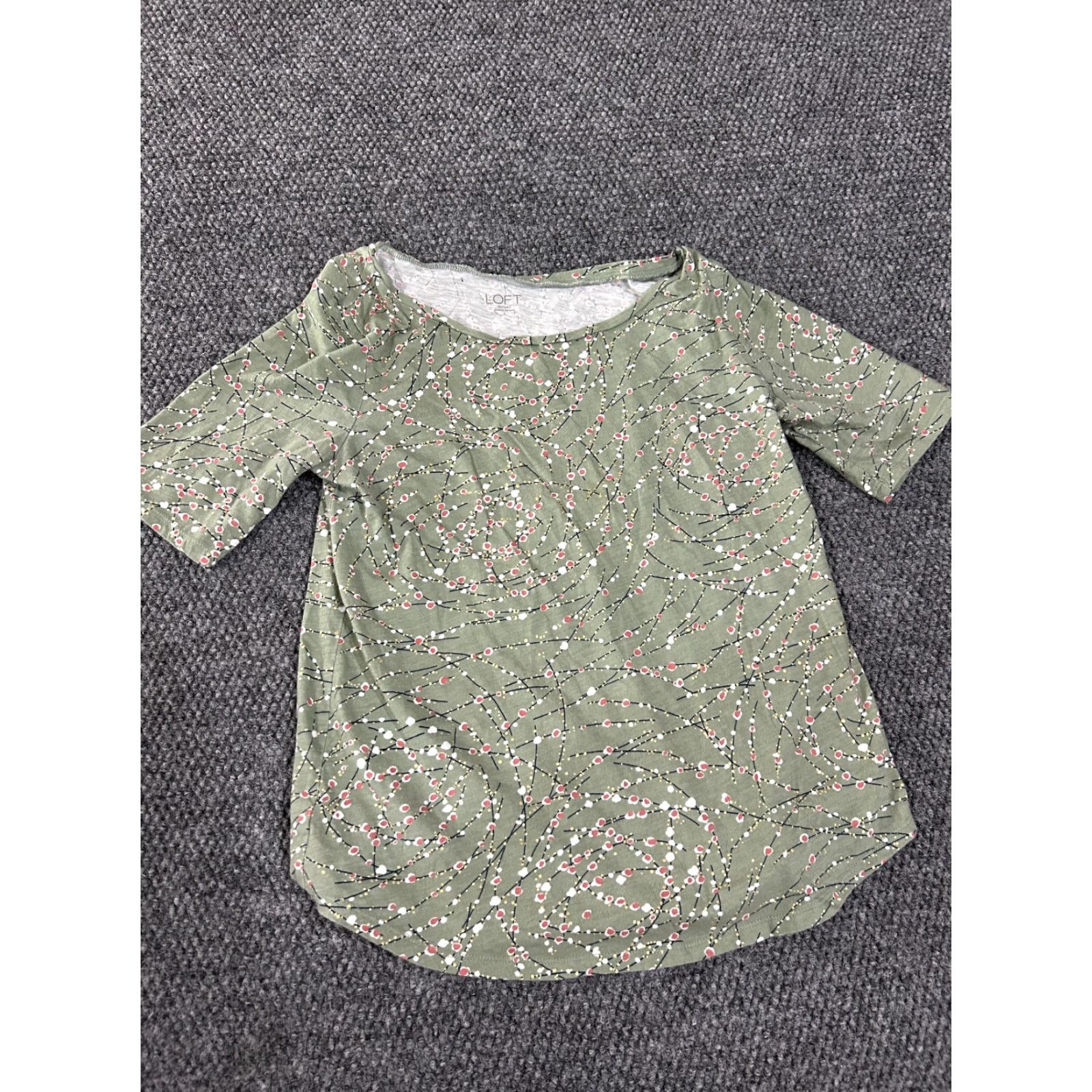 Loft LOFT Short Sleeve Top Womens XS Green Floral Casual Lightweight Blouse 100% Cotton Ruffle Regular Fit Round Neck Size XS / US 0-2 / IT 36-38 - 3 Thumbnail