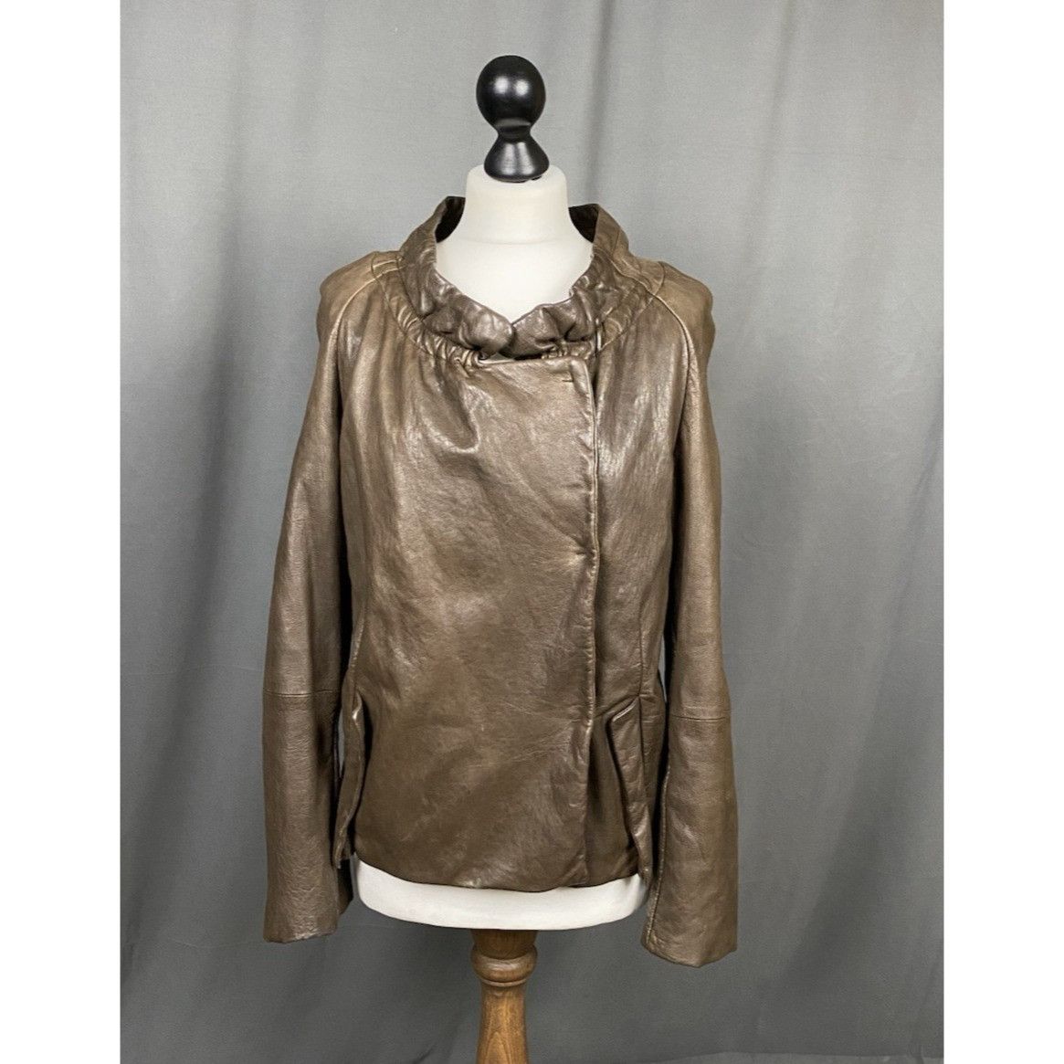 Marni MINT! Marni Women's Brown High Neck Leather Jacket Size 38 Size XS / US 0-2 / IT 36-38 - 1 Thumbnail