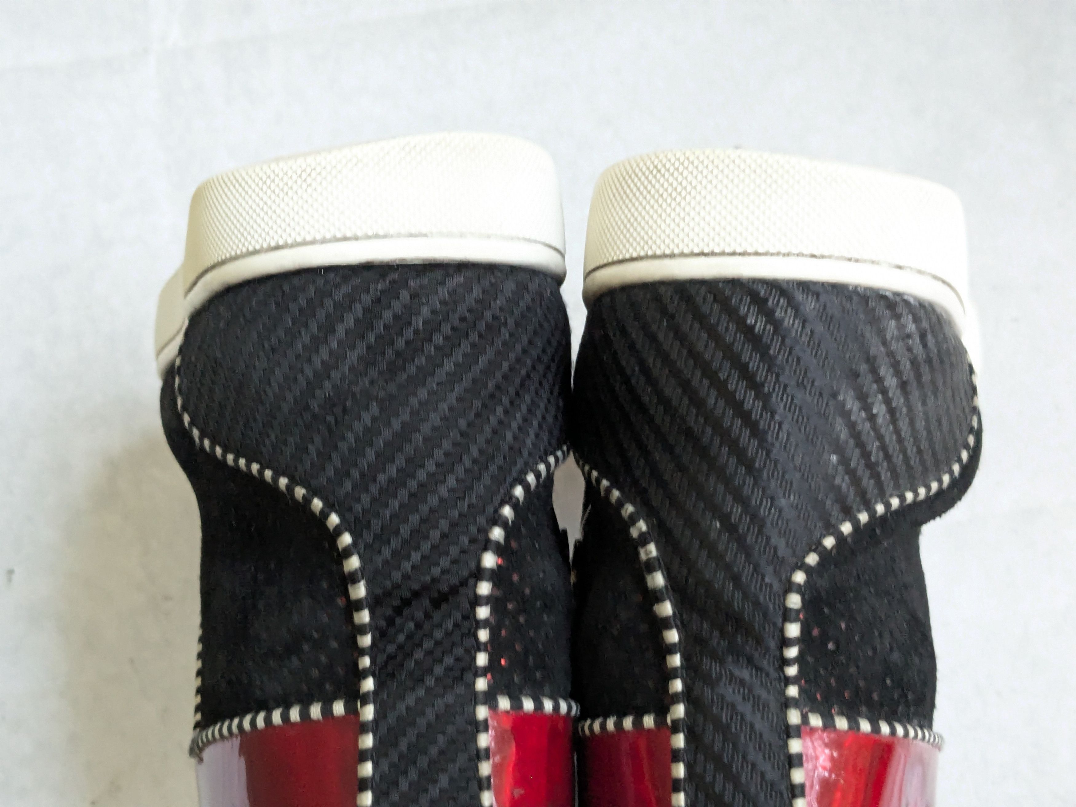 Christian Louboutin Christian Louboutin High Top Sneakers 9 42 Black Red Spikes Size US 9 / EU 42 - 16 Thumbnail