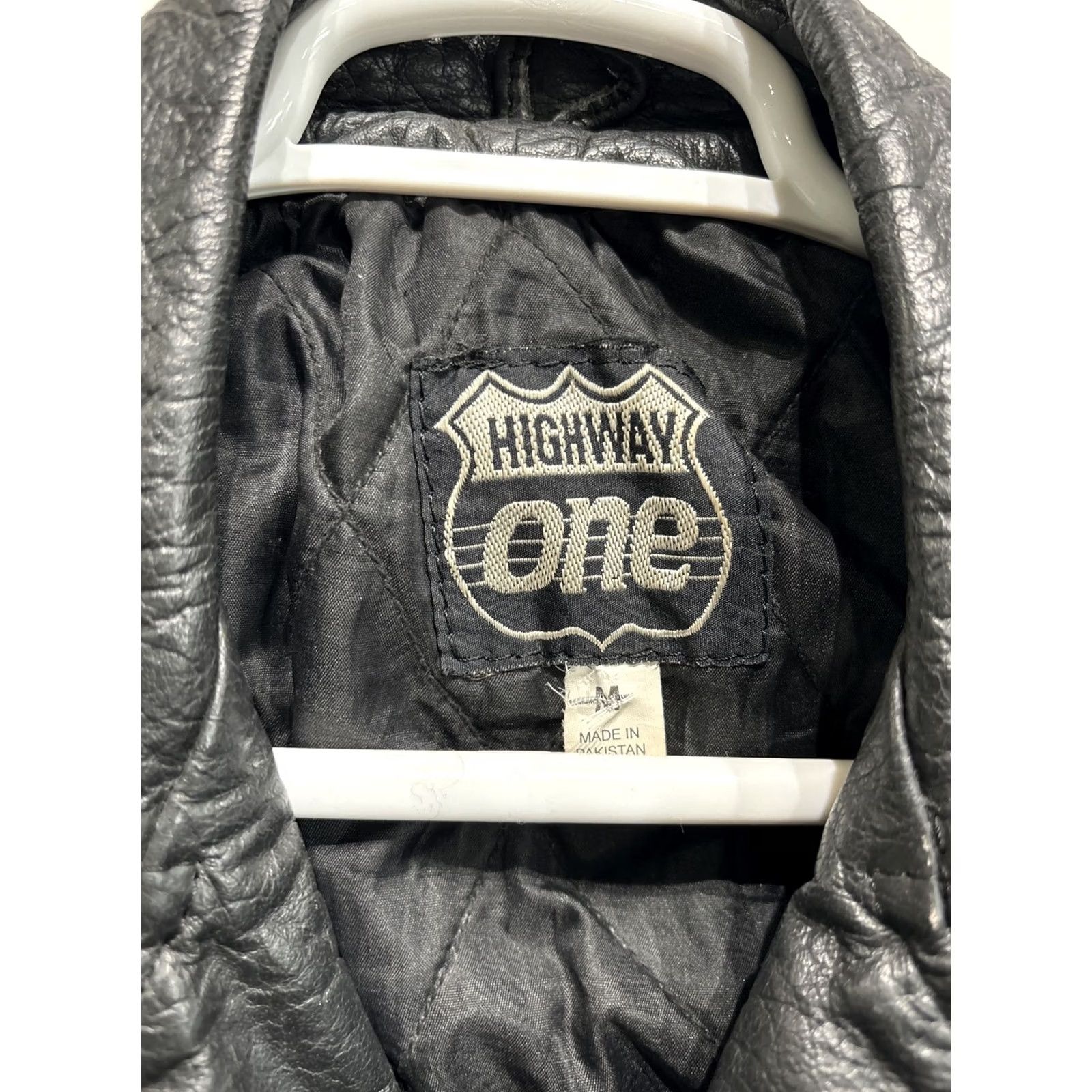 Vintage VINTAGE Hwy One Leather Motorcycle Jacket Coat Mens Size Medium Full Zip Black Leather Jacket Coat Casual, Workwear, Travel Mens Vintage 90s Size US M / EU 48-50 / 2 - 4 Thumbnail