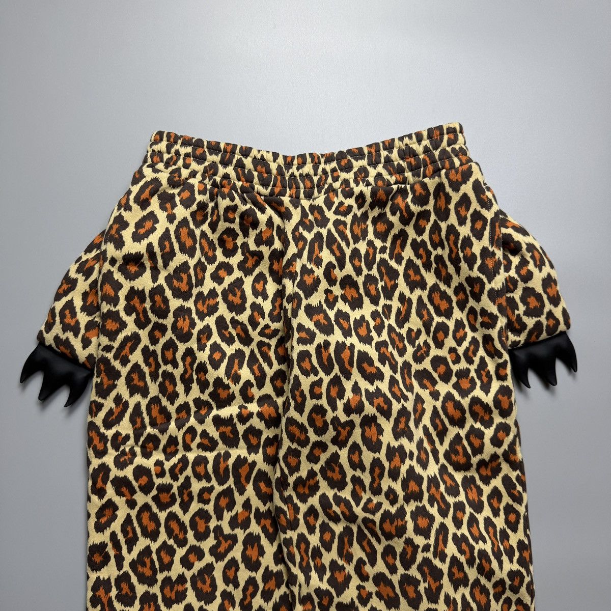 Adidas × Jeremy Scott Adidas x Jeremy Scott - Leopard Print Sweat Jogger Pants Size US 28 / EU 44 - 5 Thumbnail