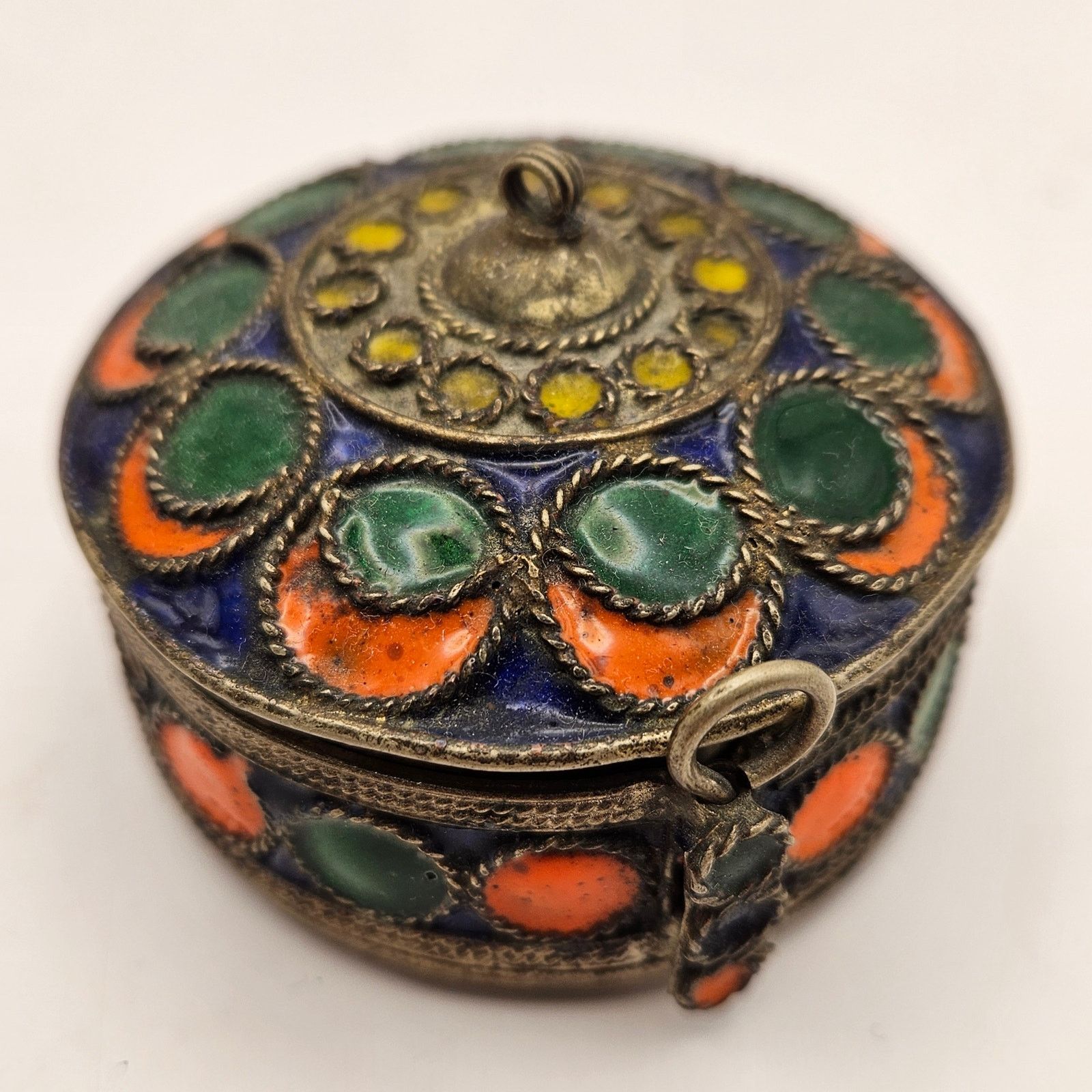 Other VINTAGE MOROCCAN ENAMEL TRINKET PILL BOX BLUE ORANGE GREEN Size ONE SIZE - 2 Thumbnail