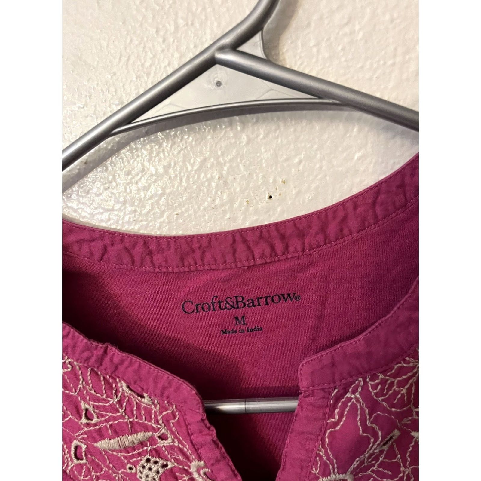 Croft & Barrow Croft & Barrow Pink Button Embroidered Henley T-Shirt Short Sleeve Size M Women Size M / US 6-8 / IT 42-44 - 3 Thumbnail