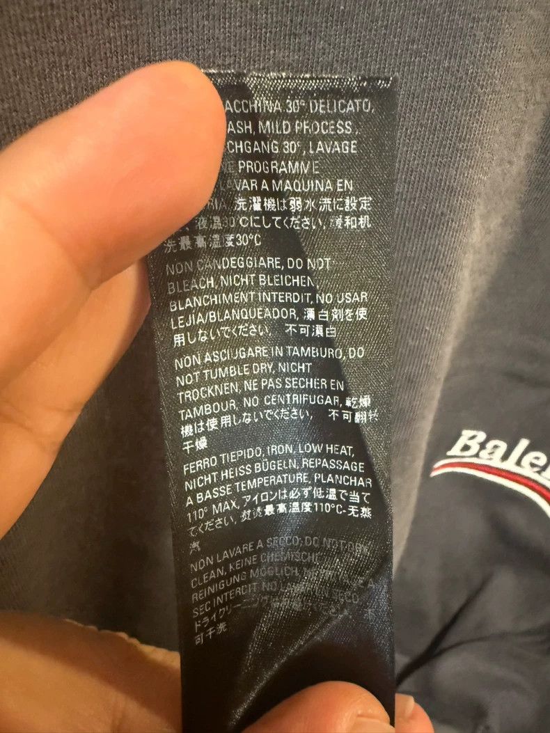 Balenciaga Balenciaga Embroidered Coke Short Sleeve Grey Size US L / EU 52-54 / 3 - 8 Thumbnail